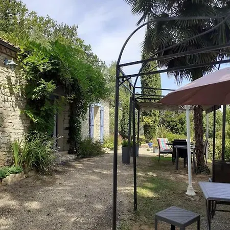 D'hotes Domaine Des Oliviers Bed & Breakfast